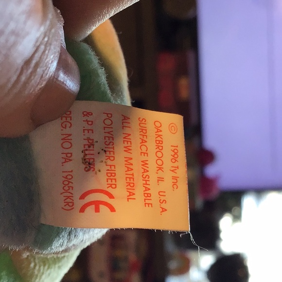 Rare 1996 Peace Bear beanie baby WITH TAG ERRORS - Picture 8 of 8